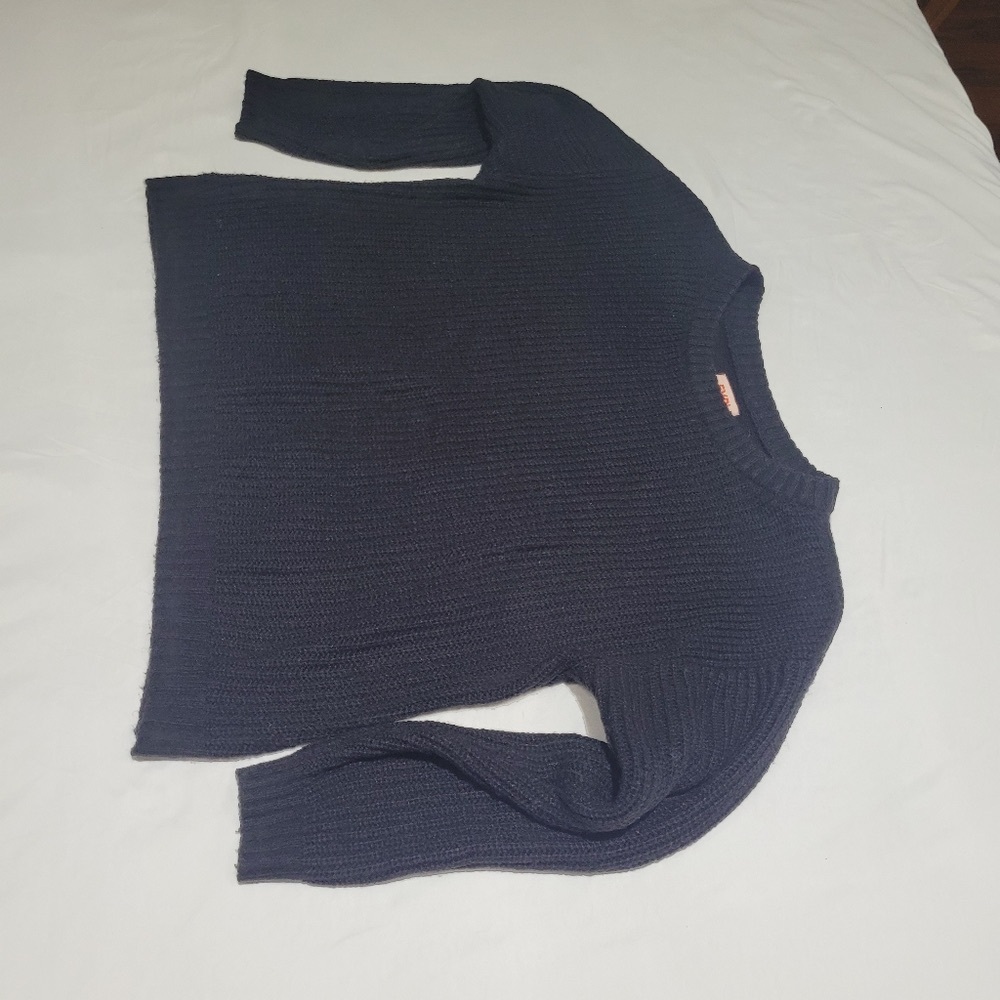 Classic Crewneck Ribbed Sweater in Navy
